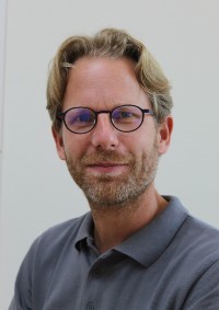 Drs. Joost de Jong